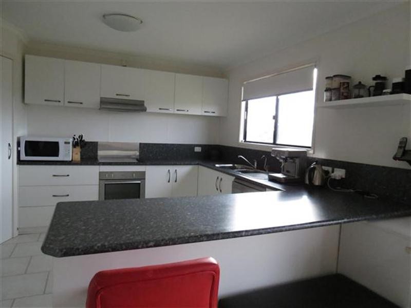 184 Bourne Drive, Roma QLD 4455