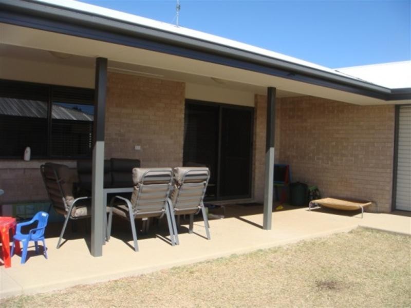 9 Skewis Street, Chinchilla QLD 4413