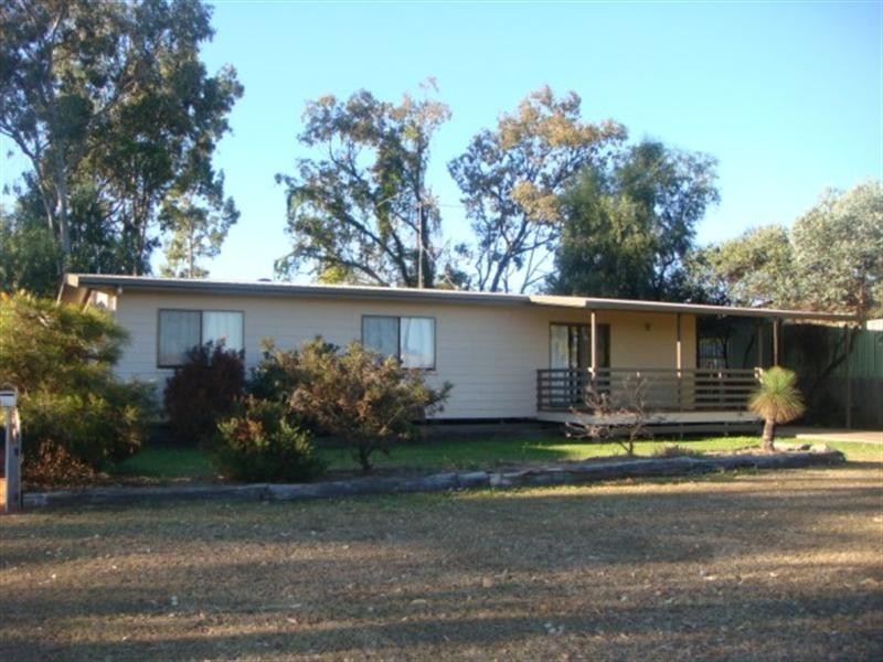 37 Zeller Street, Chinchilla QLD 4413