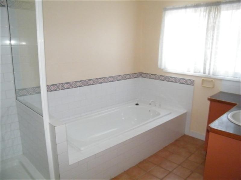 37 Helena Street, Chinchilla QLD 4413