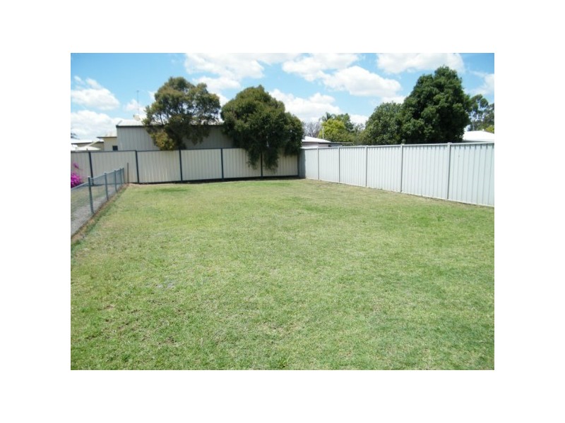 18 Heeney Street, Chinchilla QLD 4413