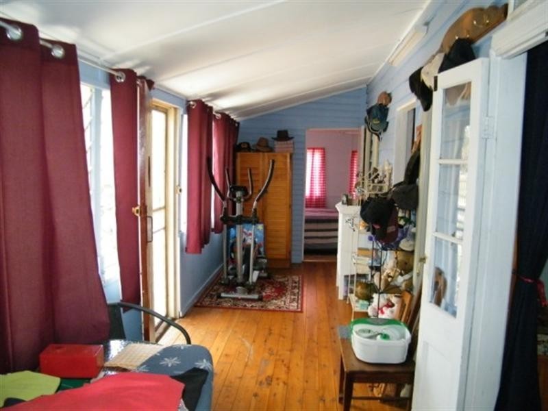 4 Helena Street, Chinchilla QLD 4413