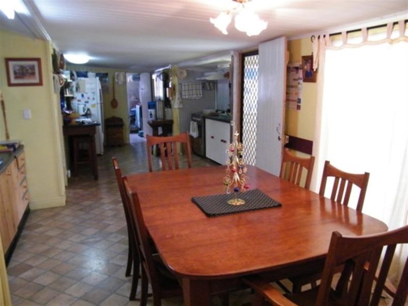 4 Helena Street, Chinchilla QLD 4413