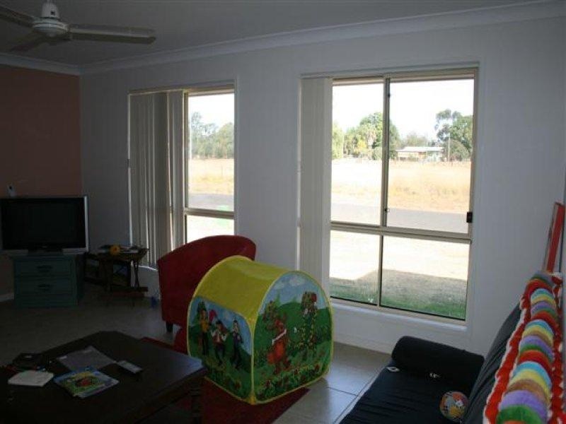 17 Back Avenue, Chinchilla QLD 4413