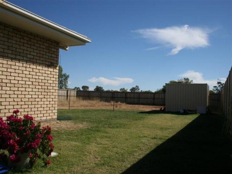 17 Back Avenue, Chinchilla QLD 4413