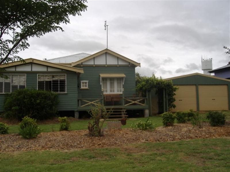50 Bell Street, Chinchilla QLD 4413