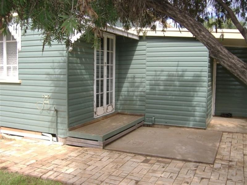 50 Bell Street, Chinchilla QLD 4413