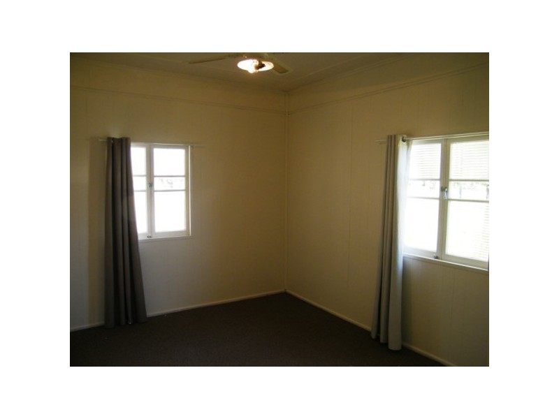 33 Rennick Street, Chinchilla QLD 4413