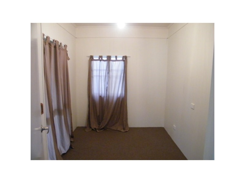 33 Rennick Street, Chinchilla QLD 4413