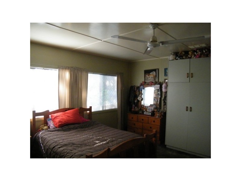 24 to 26 Taroom Street, Taroom QLD 4420