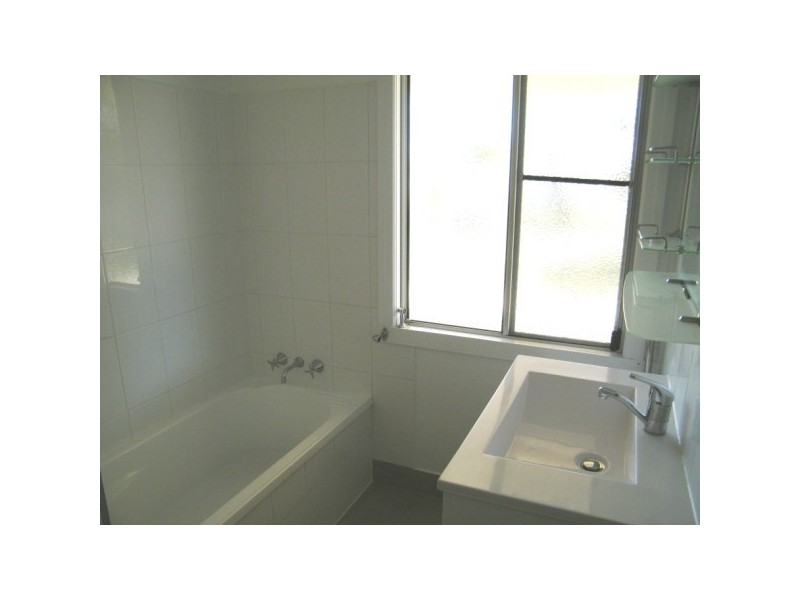 27 Barber Street, Chinchilla QLD 4413