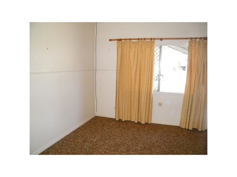 27 Barber Street, Chinchilla QLD 4413
