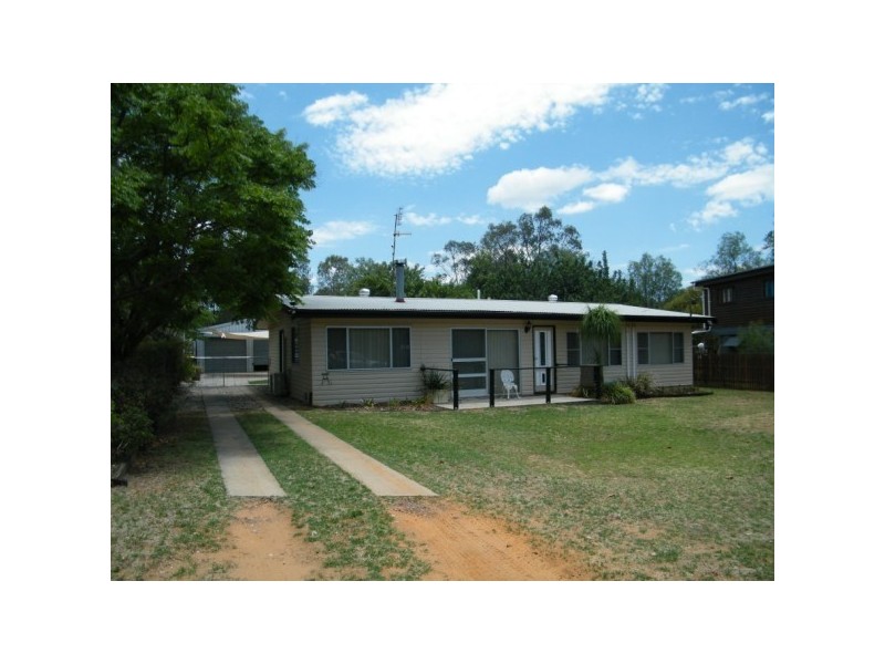 5 Hypatia Street, Chinchilla QLD 4413