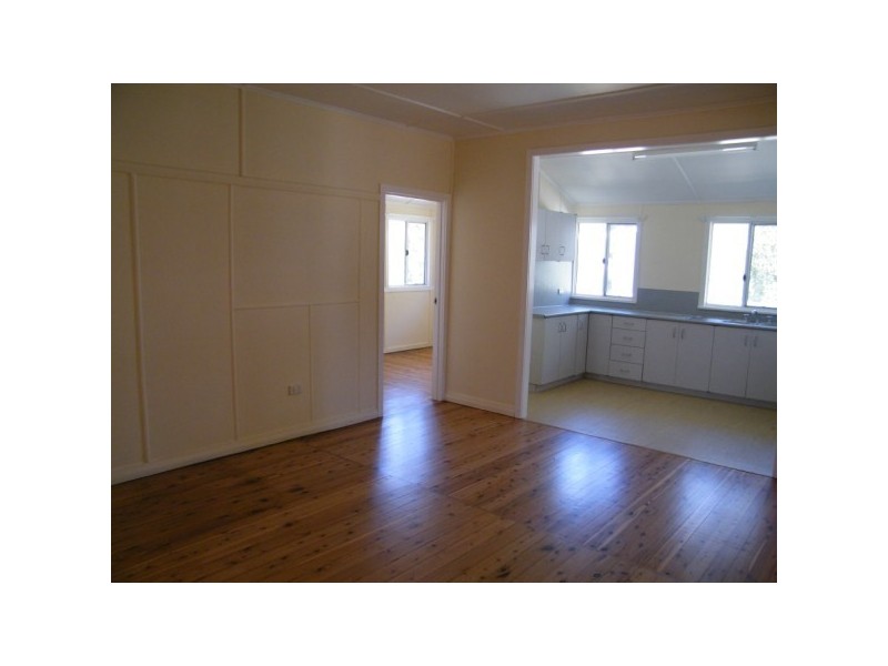 7 Russell Street, Chinchilla QLD 4413