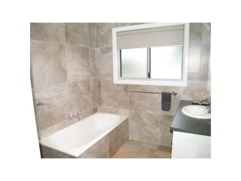 4/10 Blanchard, Chinchilla QLD 4413