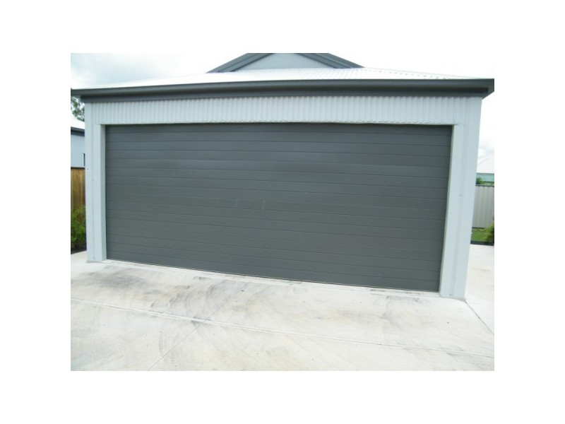 4/10 Blanchard, Chinchilla QLD 4413