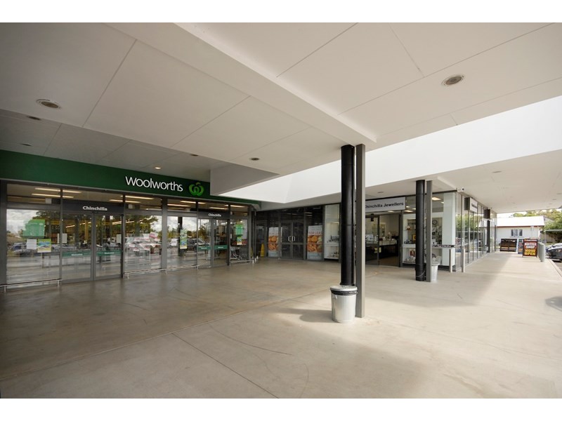 Shop Woolworths Centre, Chinchilla QLD 4413
