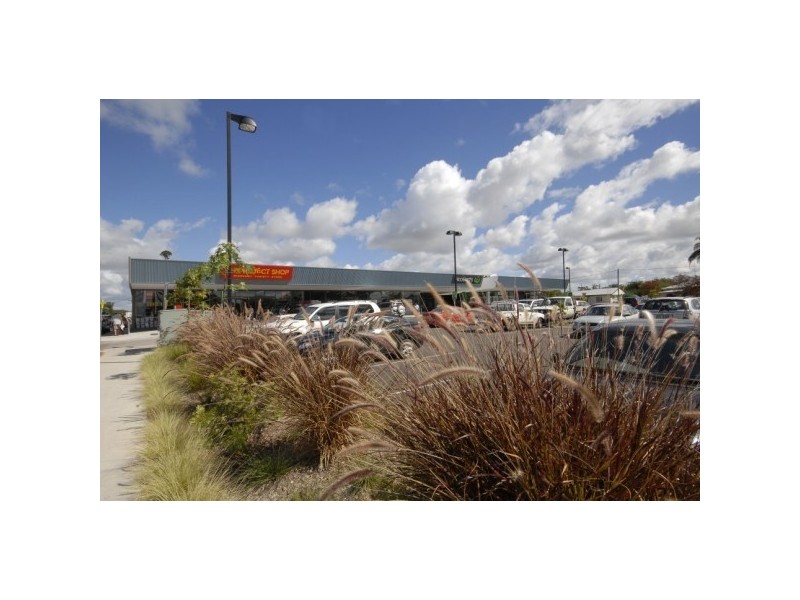 Shop Woolworths Centre, Chinchilla QLD 4413