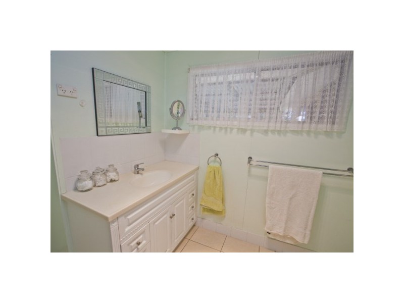 2 Campbell Street, Brigalow QLD 4412