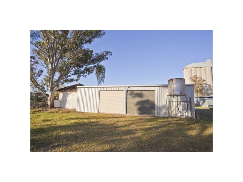 2 Campbell Street, Brigalow QLD 4412