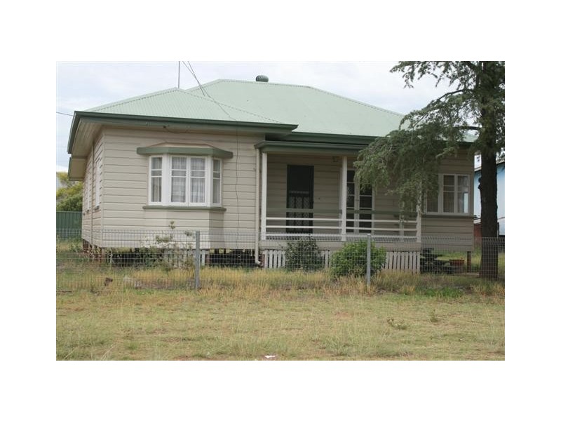 6 Short Street, Chinchilla QLD 4413