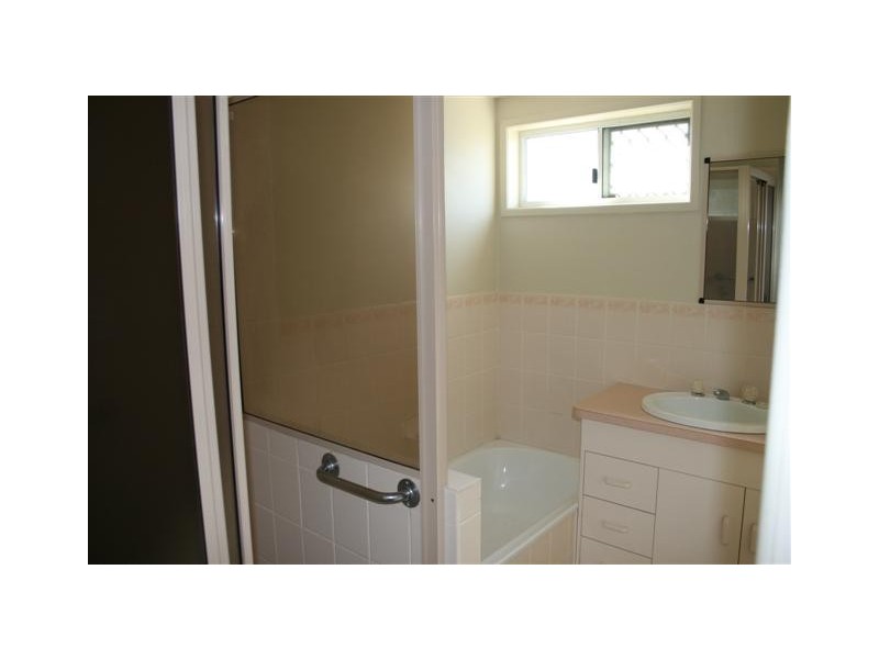 1/64 Middle Street, Chinchilla QLD 4413