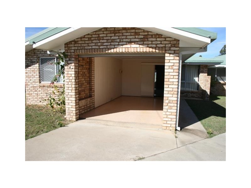 1/64 Middle Street, Chinchilla QLD 4413