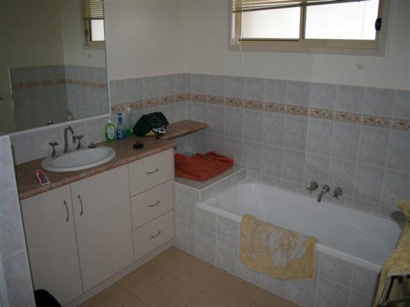 5 Harrington Court, Chinchilla QLD 4413