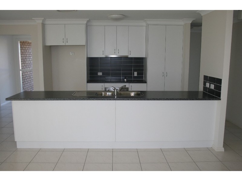 71 Sommerfeld Cresent, Chinchilla QLD 4413