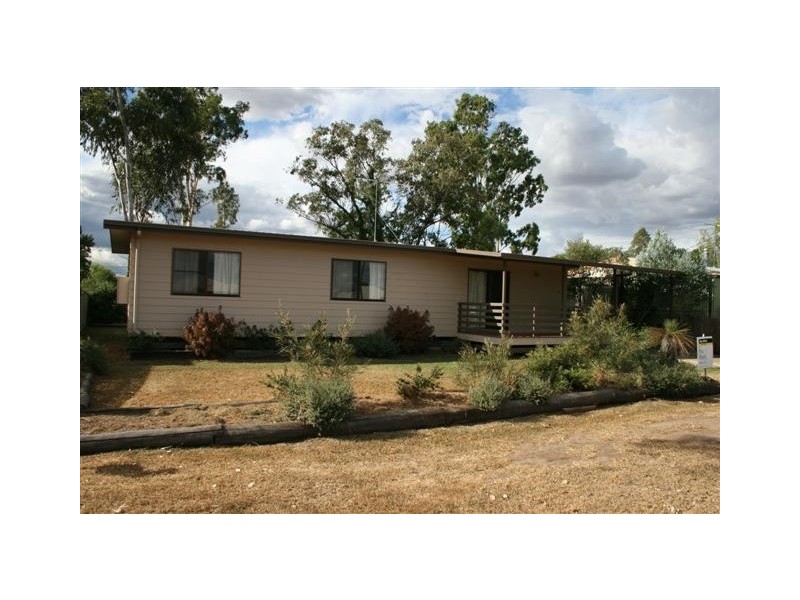 37 Zeller Street, Chinchilla QLD 4413