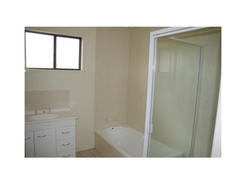 37 Zeller Street, Chinchilla QLD 4413