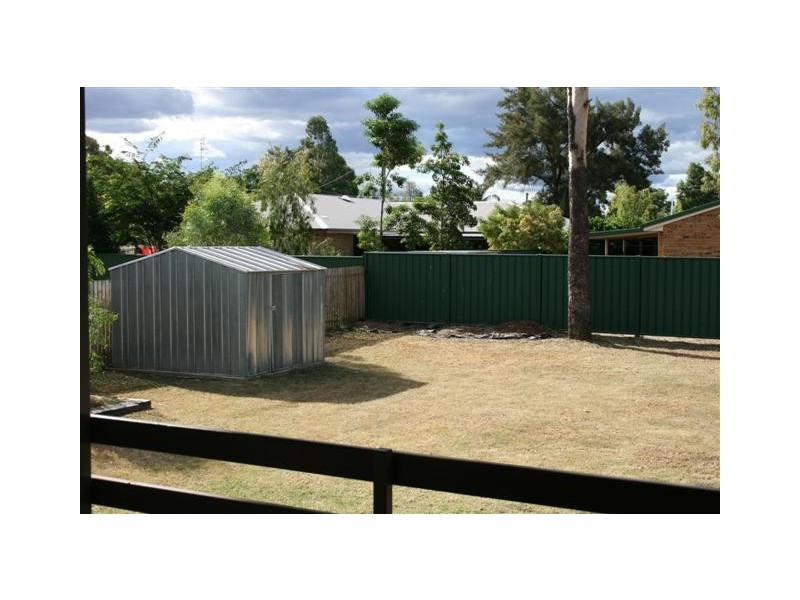 37 Zeller Street, Chinchilla QLD 4413