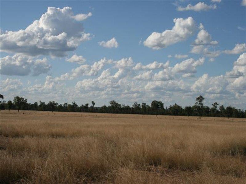 013 McKnight Road, Chinchilla QLD 4413