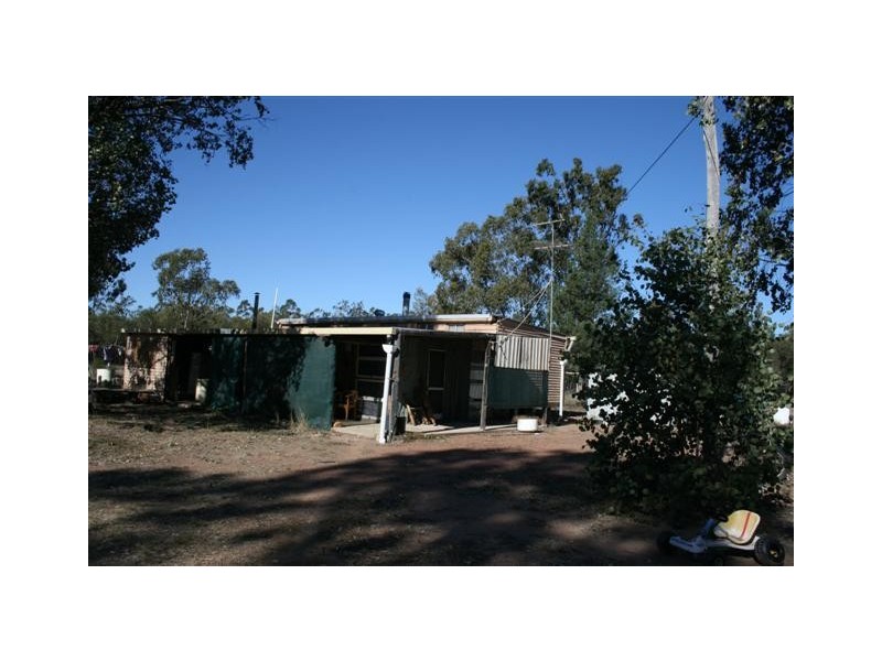 31 Montrose Road, Montrose QLD 4413