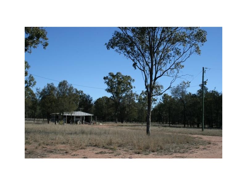 31 Montrose Road, Montrose QLD 4413