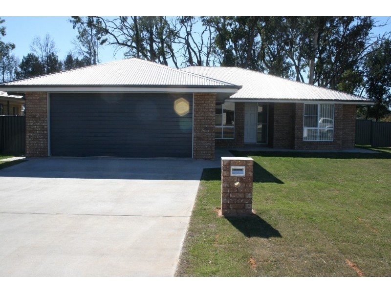 71 Sommerfeld Crescent, Chinchilla QLD 4413