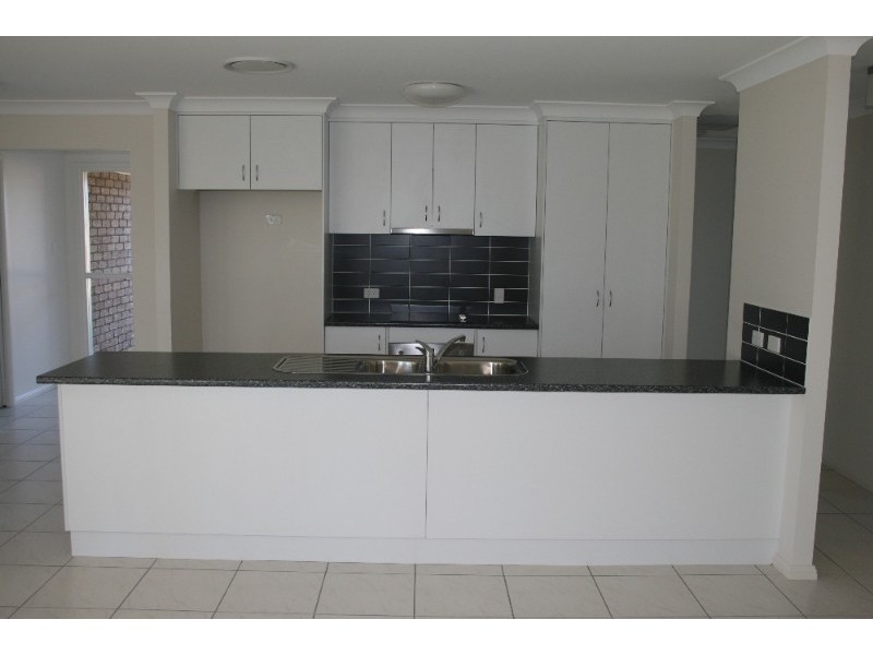 71 Sommerfeld Crescent, Chinchilla QLD 4413