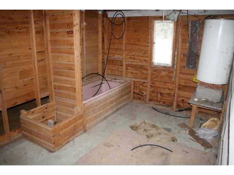 202 Emu Parade, Tara QLD 4421