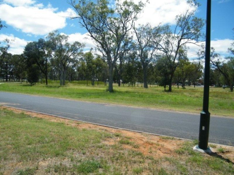 70 Sommerfeld Crescent, Chinchilla QLD 4413