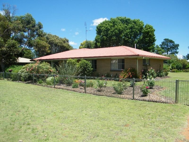 28 Atkins Street, Chinchilla QLD 4413