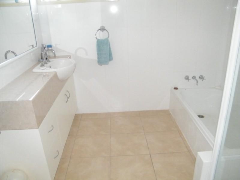 16 Glasson Street, Chinchilla QLD 4413