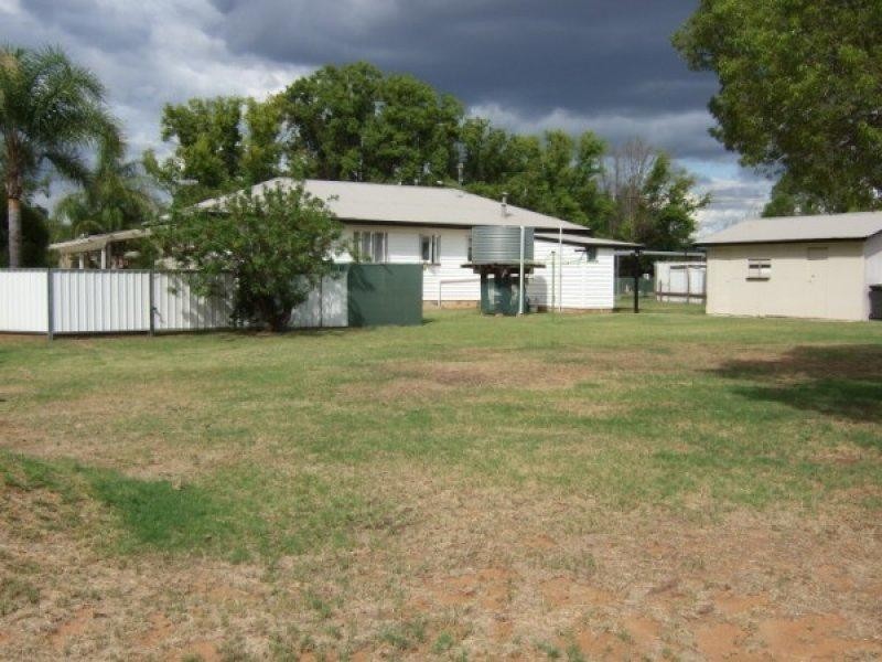 12 Russell Street, Chinchilla QLD 4413