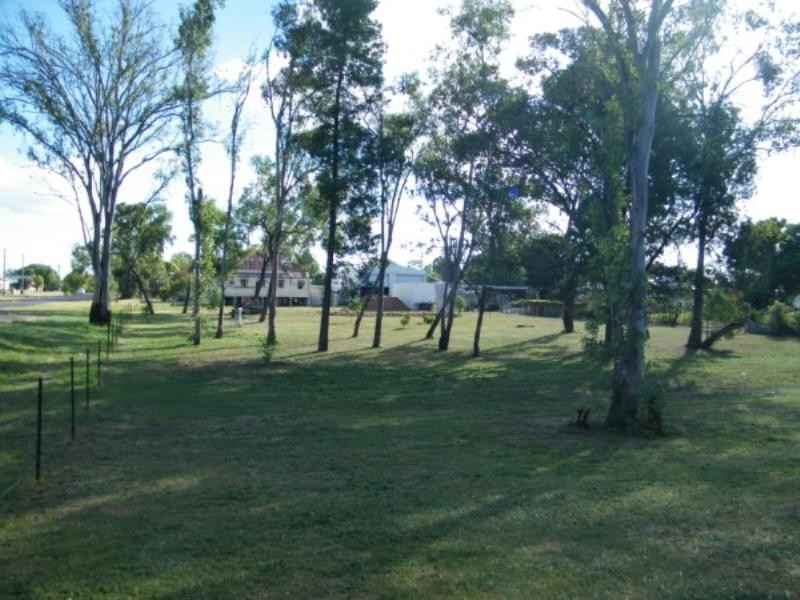 21 King Street, Chinchilla QLD 4413