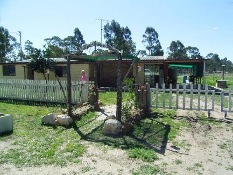 261 Kookaburra Drive, Tara QLD 4421