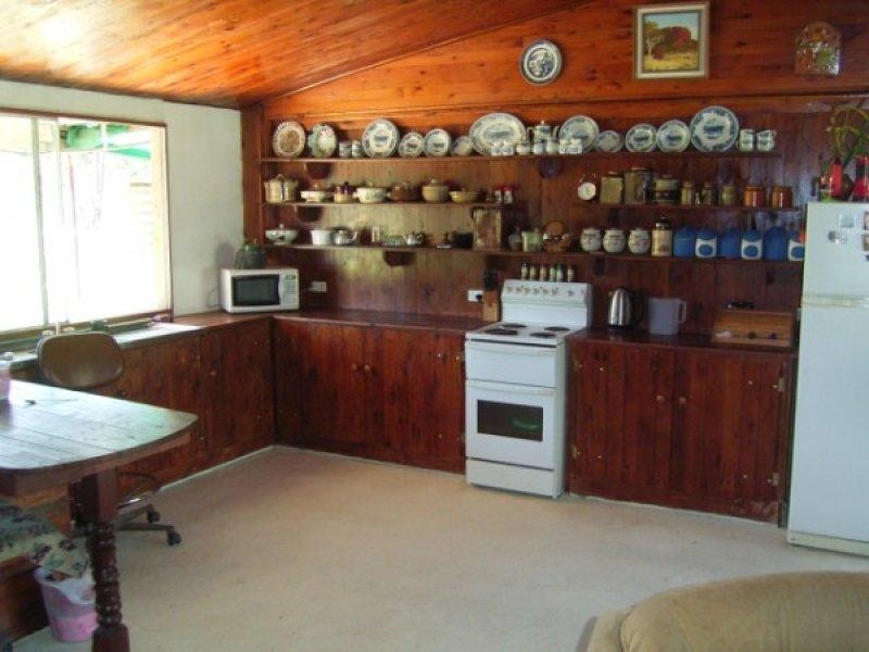 261 Kookaburra Drive, Tara QLD 4421