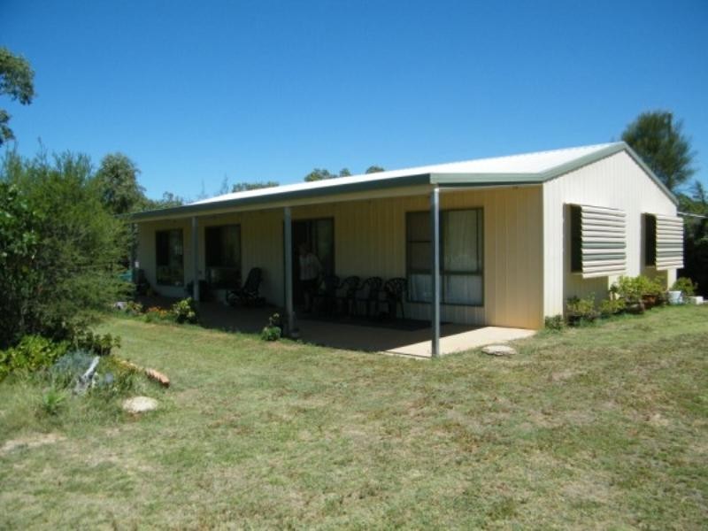 * Surcingle Road, Chinchilla QLD 4413
