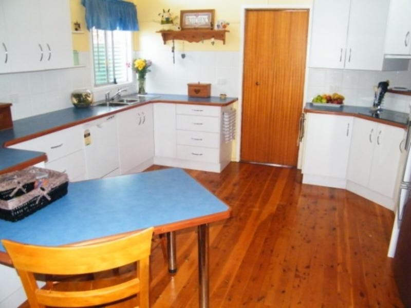 45 Hypatia Street, Chinchilla QLD 4413