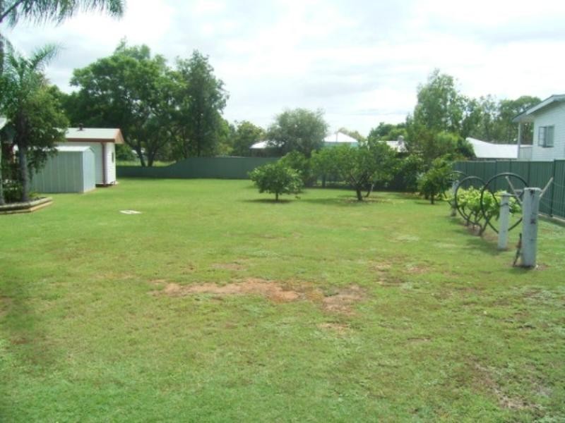 25 Leichhardt Street, Chinchilla QLD 4413