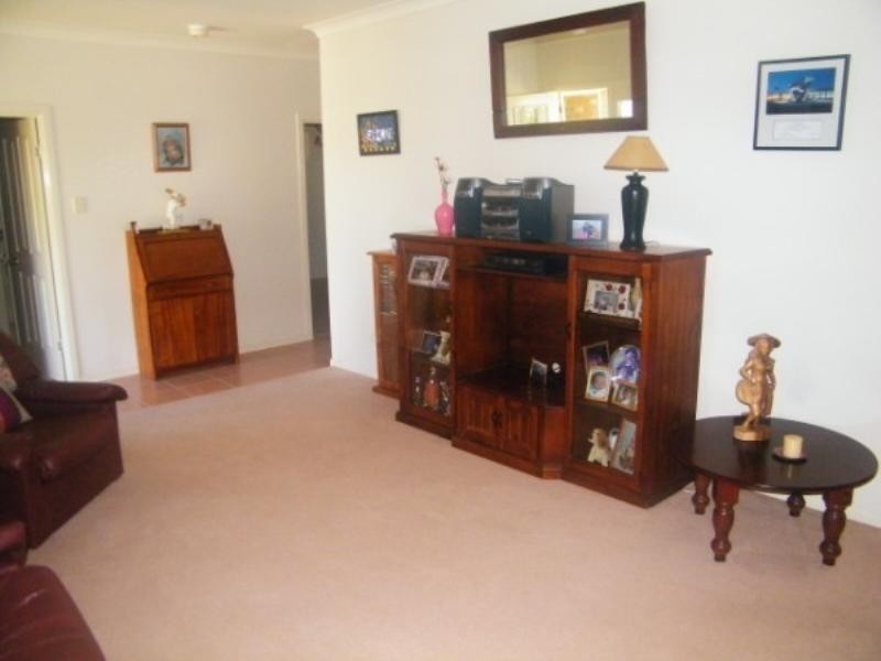 5 Lawton Place, Miles QLD 4415