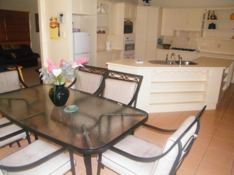 5 Lawton Place, Miles QLD 4415